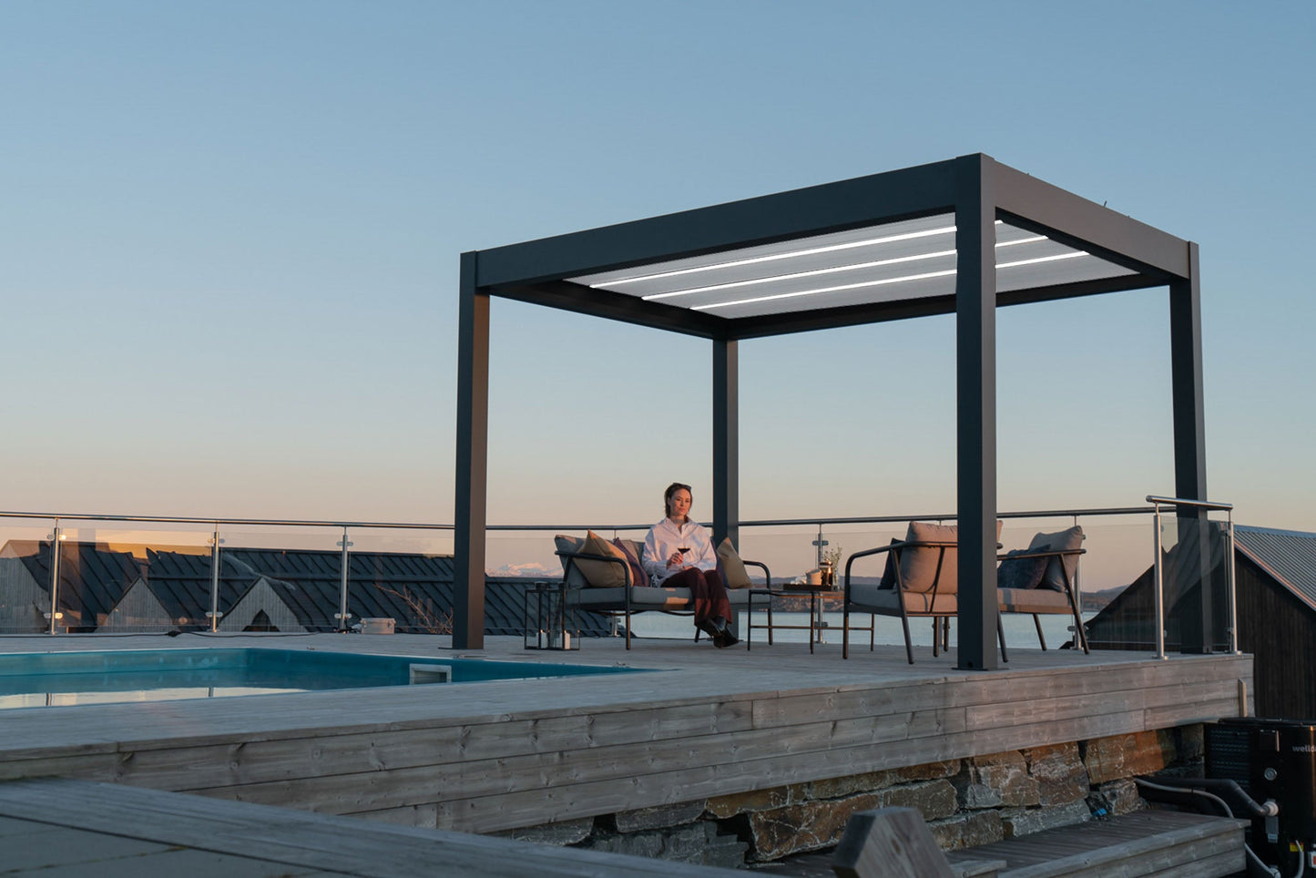 Skydance S2 Pergola
