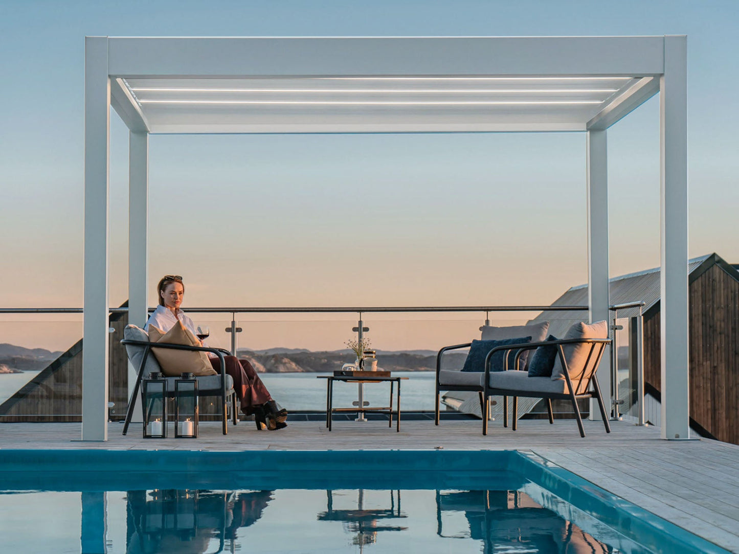 Skydance S2 Pergola