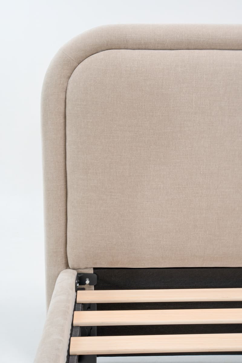 Ivery Bed – Round Headboard