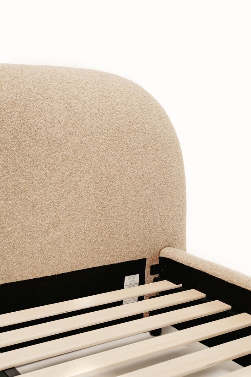 Solana Bed – Curved Boucle Modern