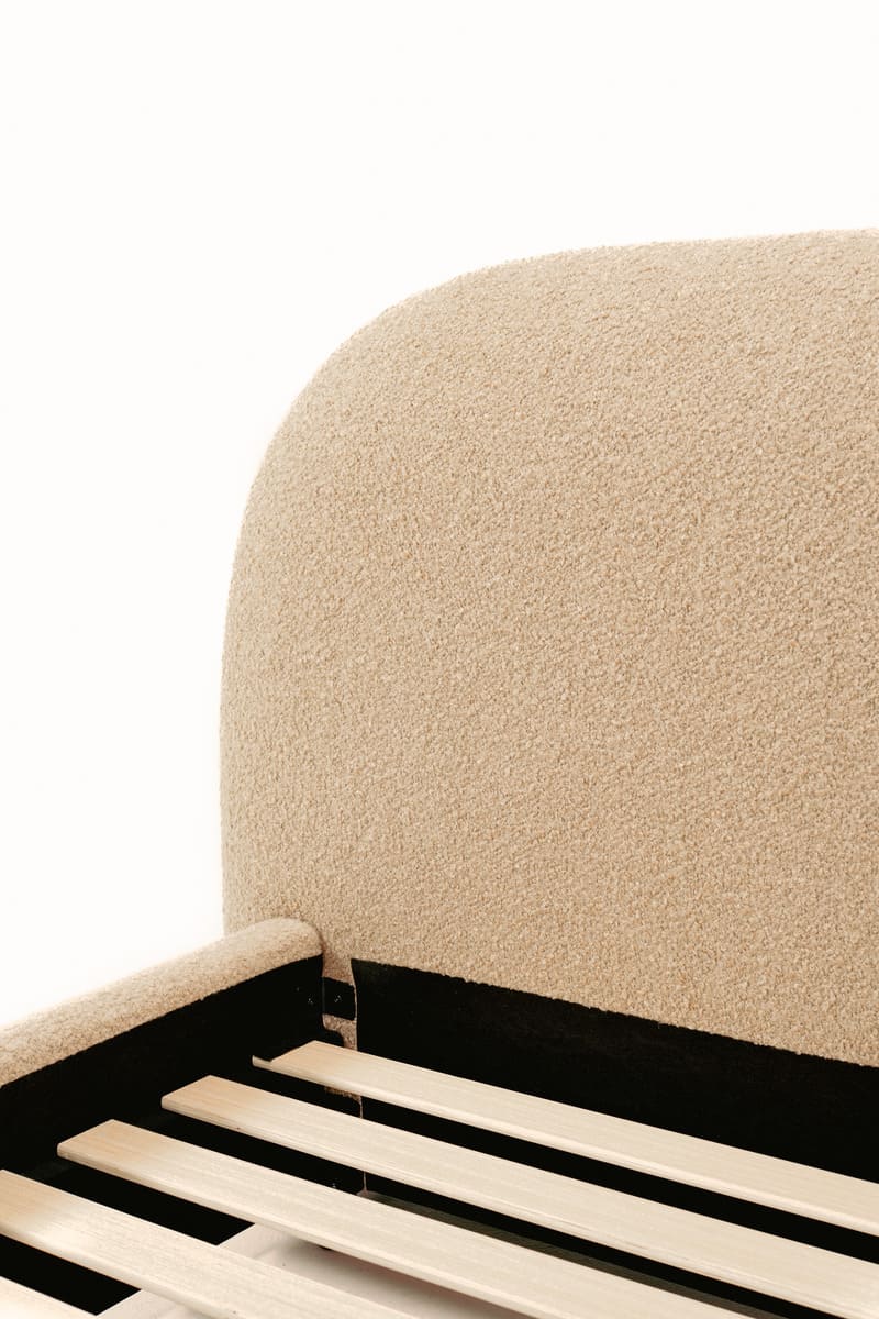 Solana Bed – Curved Boucle Modern
