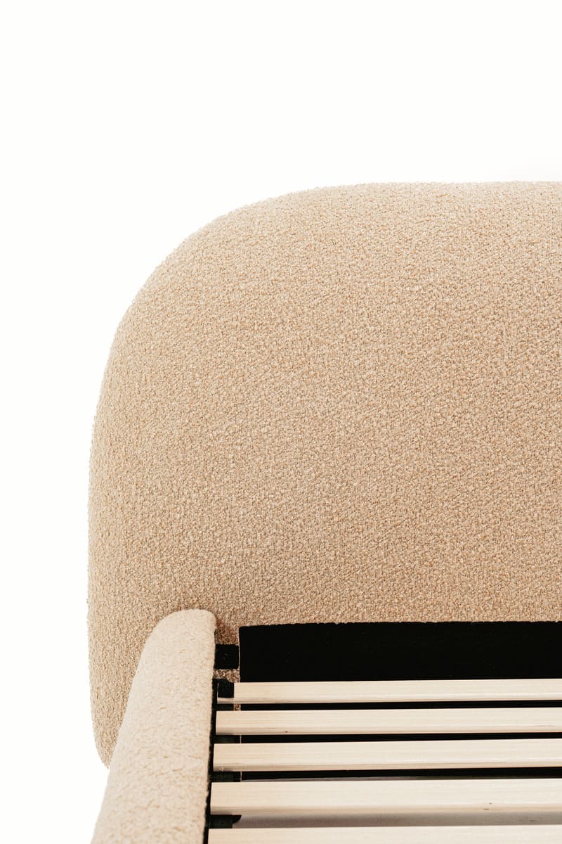 Solana Bed – Curved Boucle Modern